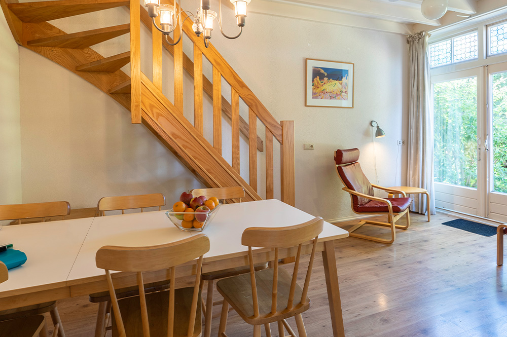 6 personen appartement Hermelijn groepsaccommodatie vakantie woonkamer vakantiewoning vakantiehuisje